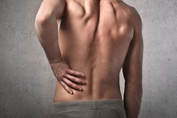 Mal di schiena, cause e possibili rimedi